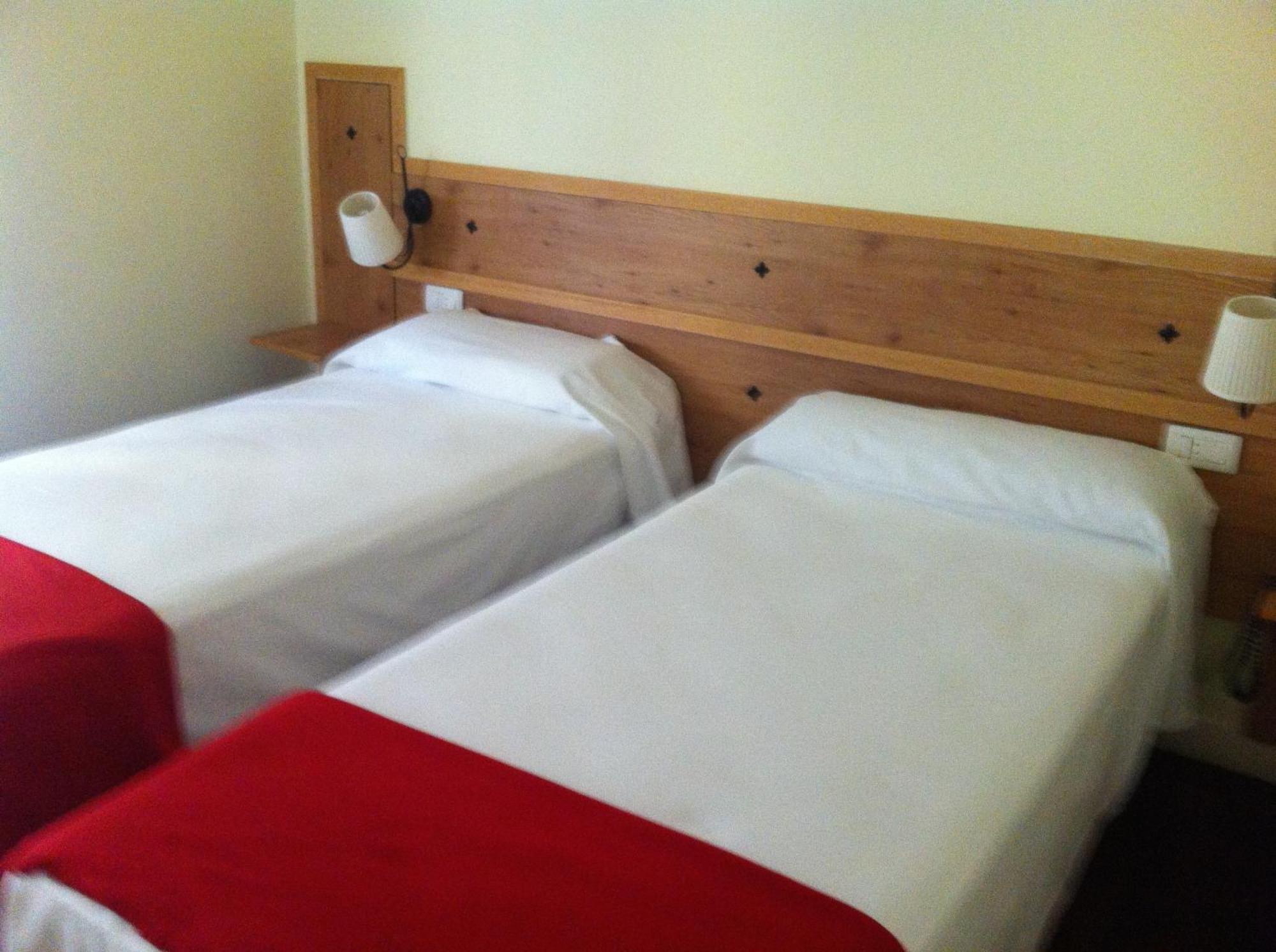 Hotel Bolina Guernica y Luno Cameră foto