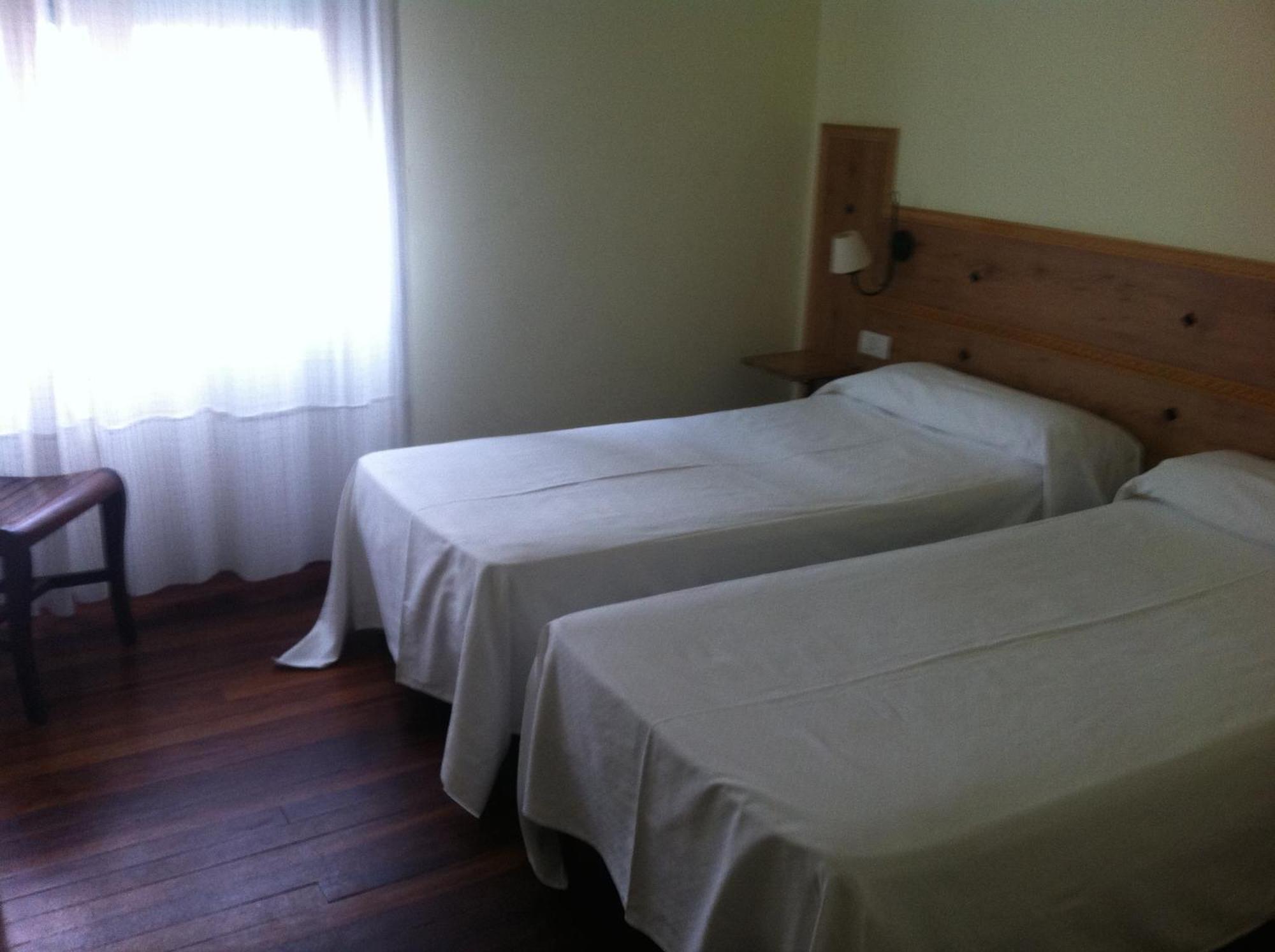Hotel Bolina Guernica y Luno Cameră foto